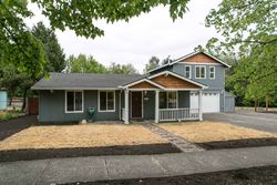 Pre-foreclosure in  SW WEIR RD Beaverton, OR 97008