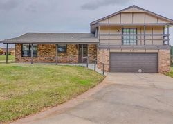 Pre-foreclosure in  LILLIAN LN Newalla, OK 74857