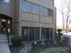 Pre-foreclosure Listing in ELECTRIC BLVD APT H3 AVON LAKE, OH 44012