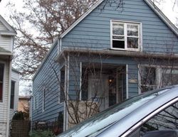 Pre-foreclosure in  W SUMMERDALE AVE Chicago, IL 60625