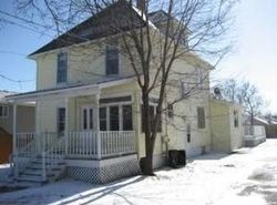 Pre-foreclosure in  W BEACH RD Waukegan, IL 60087