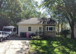 Pre-foreclosure in  38TH STREET PL Sioux City, IA 51104