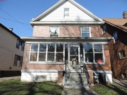 Pre-foreclosure in  E 25TH ST Erie, PA 16503