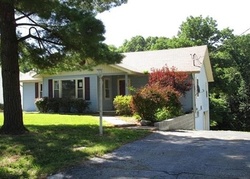  Wilshire Dr, Fairview Heights IL
