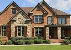 Pre-foreclosure in  GUNNERSBURY CT Cumming, GA 30041
