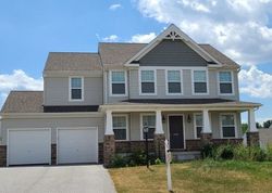 Pre-foreclosure Listing in BLOSSOM DR HANOVER, PA 17331