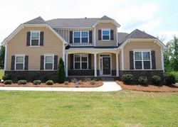 Pre-foreclosure in  WINTER WREN LN Blythewood, SC 29016