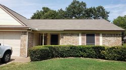 Pre-foreclosure in  HIDEAWAY DR Arlington, TX 76017