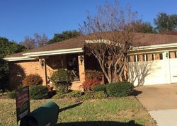  Kalmia Dr, Arlington TX
