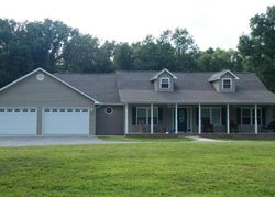 Pre-foreclosure in  FRANKLIN LOOP Clarkrange, TN 38553