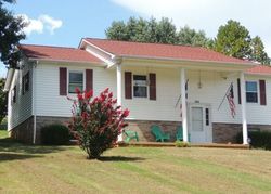 Pre-foreclosure Listing in FRANKLIN HEIGHTS RD JONESBOROUGH, TN 37659