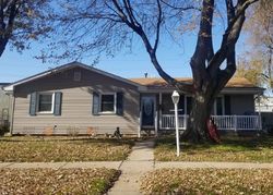 Pre-foreclosure in  47TH ST Moline, IL 61265