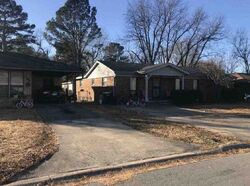Pre-foreclosure in  ANNELLE ST North Little Rock, AR 72117