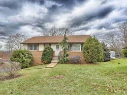 Pre-foreclosure in  RESERVOIR RD Reading, PA 19604
