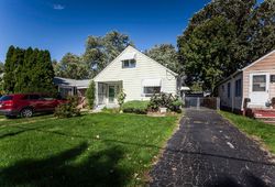 Pre-foreclosure in  ROCKLAND AVE Cleveland, OH 44135