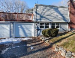 Pre-foreclosure Listing in HART RD GUILFORD, CT 06437