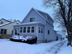 Pre-foreclosure in  JAMES AVE Saint Paul, MN 55105