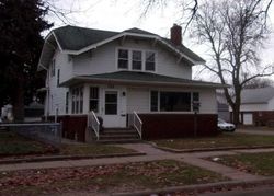 Pre-foreclosure in  ROSE AVE E Saint Paul, MN 55106