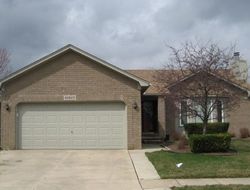 Pre-foreclosure Listing in MORNINGSIDE DR MACOMB, MI 48044