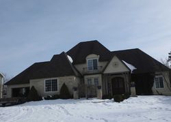Pre-foreclosure in  JAMESWAY AVE Holland, MI 49424