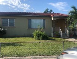Pre-foreclosure in  E 58TH ST Hialeah, FL 33013