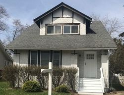 Pre-foreclosure in  NORTH AVE Waukegan, IL 60085