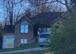 Pre-foreclosure in  E PAGES LN Louisville, KY 40272
