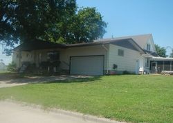 Pre-foreclosure in  N ELM ST Hoisington, KS 67544