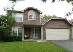 Pre-foreclosure in  SEBRING CIR Elgin, IL 60120