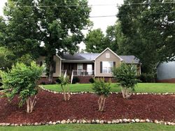 Pre-foreclosure in  GABLE DR Birmingham, AL 35215