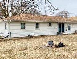 Pre-foreclosure in  S OAK ST Creston, IA 50801