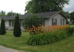 Pre-foreclosure Listing in E CHERRY ST RENSSELAER, IN 47978
