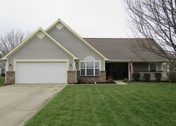 Pre-foreclosure Listing in EAGLE BROOK DR SHELBYVILLE, IN 46176