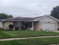 Pre-foreclosure in  SCHOOL ST South Holland, IL 60473