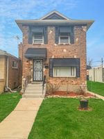 Pre-foreclosure in  EASTERN AVE Bellwood, IL 60104