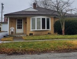Pre-foreclosure in  AVERS AVE Midlothian, IL 60445