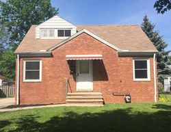 Pre-foreclosure Listing in E 327TH ST EASTLAKE, OH 44095