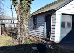 Pre-foreclosure in  THORNTON ST Hamden, CT 06517