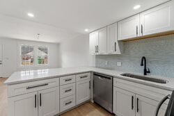 Pre-foreclosure in  ANN CIR UNIT 3 Destin, FL 32541