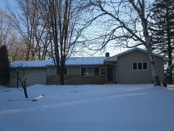 Pre-foreclosure in  BARTLETT LN Madison, WI 53711