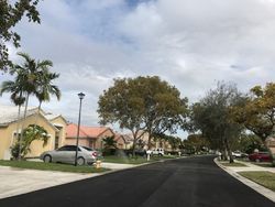 Pre-foreclosure in  SW 21ST ST Hollywood, FL 33025