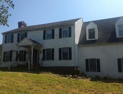 Pre-foreclosure Listing in LONGHILL RD GOODE, VA 24556