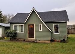 Pre-foreclosure Listing in S STATE ST SUTHERLIN, OR 97479