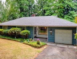 Pre-foreclosure in  SE 202ND AVE Portland, OR 97233
