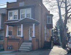 Pre-foreclosure in  W 6TH ST Wilmington, DE 19805