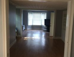 Pre-foreclosure in  3RD AVE Watervliet, NY 12189