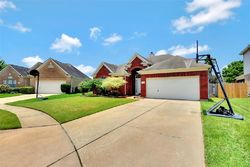 Pre-foreclosure in  BENDING WILLOW LN Houston, TX 77064