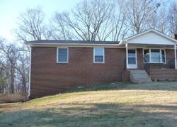 Pre-foreclosure in  GROVELAND RIDGE RD Columbia, TN 38401