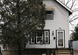 Pre-foreclosure in  DIETZ AVE Akron, OH 44301