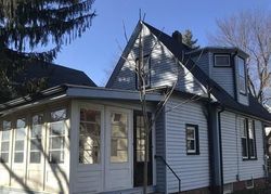 Pre-foreclosure in  BLOOMFIELD AVE Akron, OH 44302